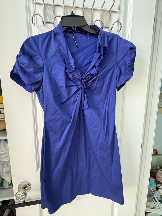 Elie Tahari Dresses & Skirts - Elie Tahari Cobalt Blue V-Neck Dress with Ruffle Trim